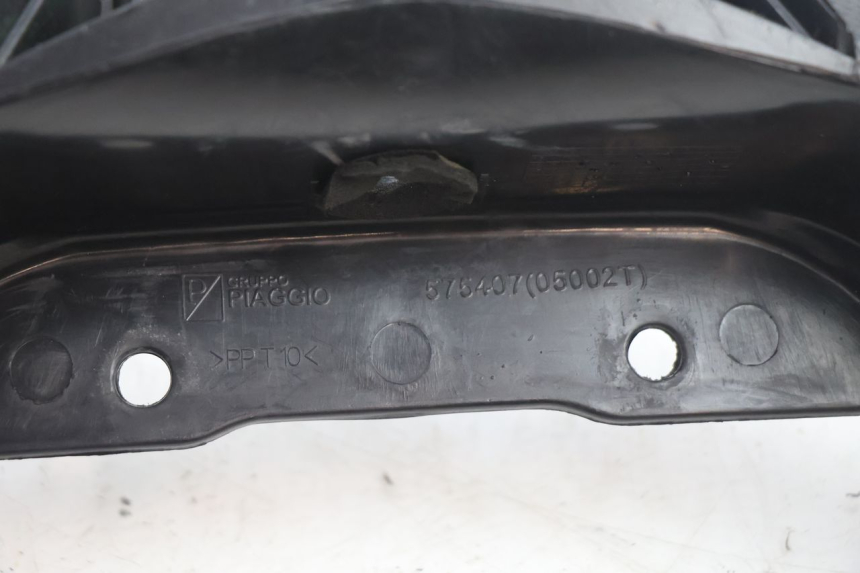 photo de MANIGLIA POSTERIORE PIAGGIO ZIP 4T 50 (2018 - 2020) - Altra vista dell'articolo