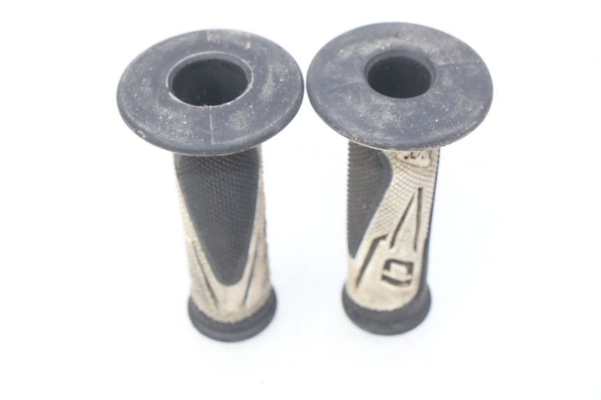 photo de Manopola del manubrio MBK BOOSTER SPIRIT NAKED 50 (2004 - 2017) - Dettaglio del componente