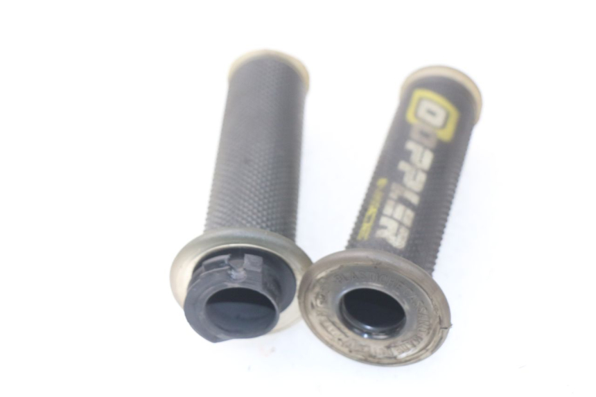 photo de Manopola del manubrio PEUGEOT LUDIX 50 (2005 - 2007) - Dettaglio del componente