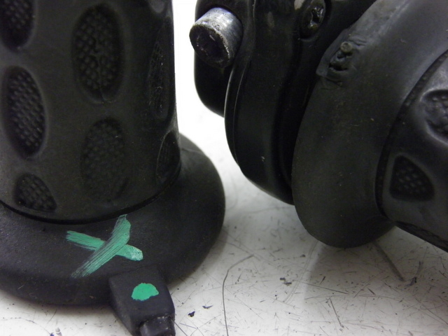 photo de MANOPOLA PIAGGIO MP3 RL 125 (2006 - 2014) - Dettaglio del componente