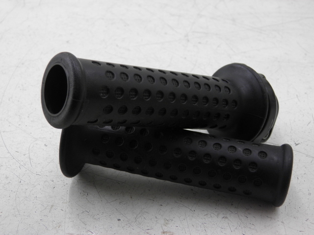 photo de MANOPOLA PIAGGIO XEVO - X EVO 125 (2007 - 2017) - Vista d'insieme del prodotto