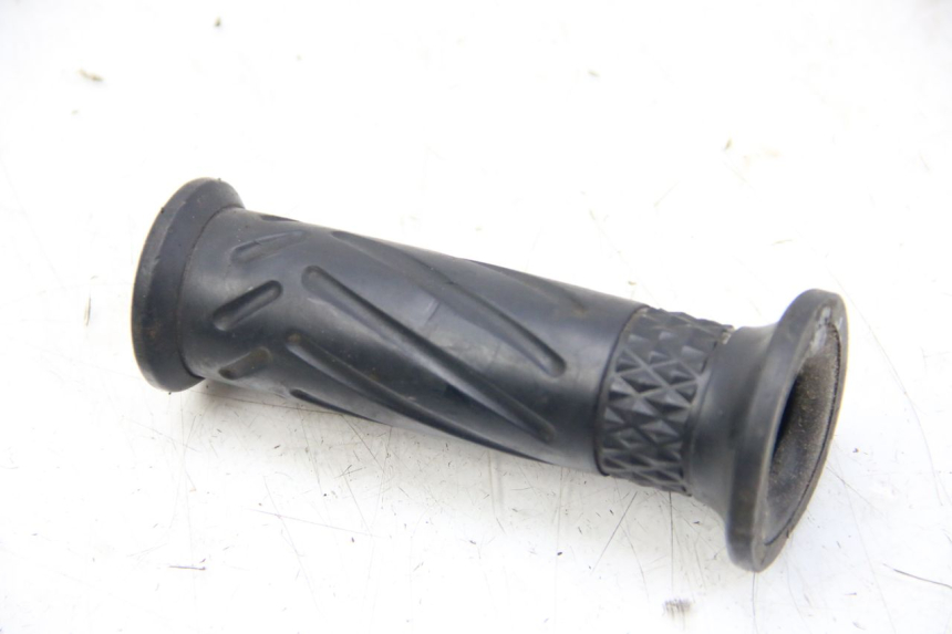 photo de MANOPOLE DEL MANUBRIO JM MOTORS SANTANA 50 (2014 - 2023) - Altra angolazione