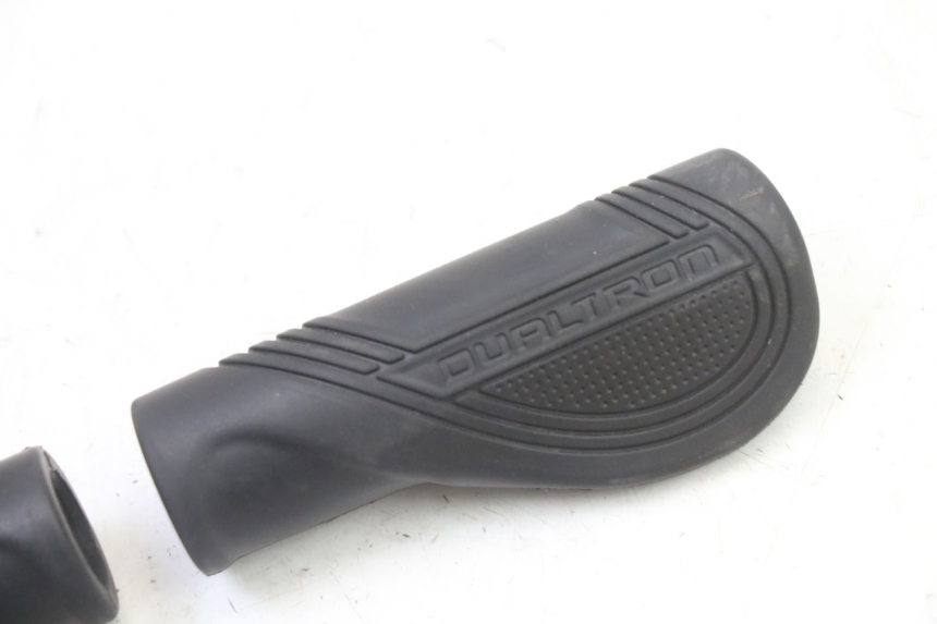 photo de MANUBRIO DUALTRON VICTOR LIMITED 1 - Zoom sullo stato d'uso