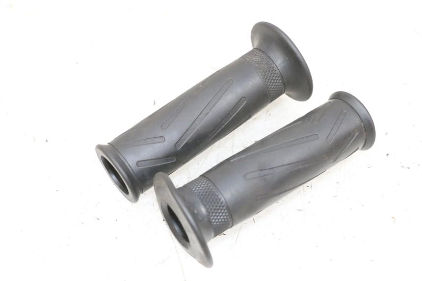 photo de Manopola del manubrio YAMAHA XMAX X-MAX 125 (2006 - 2009) - Vista principale