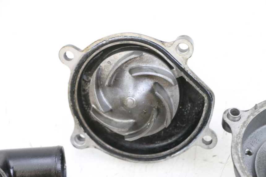 photo de POMPA ACQUA MV AGUSTA BRUTALE R WALLY 910 (2008 - 2008) - Marcature e riferimenti originali