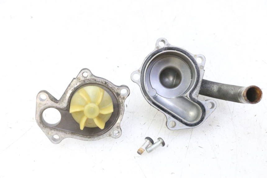 photo de POMPA ACQUA SUZUKI BURGMAN 125 (2007 - 2014) - Vista principale