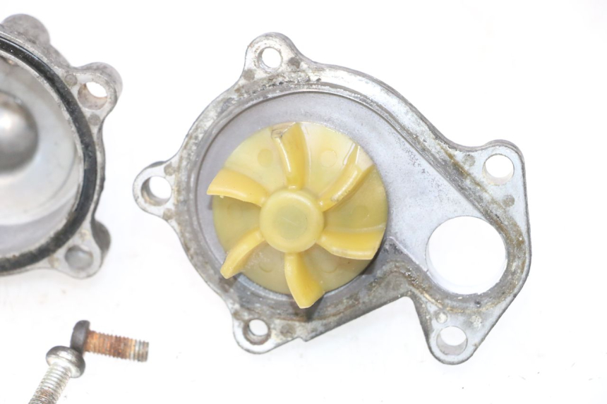 photo de POMPA ACQUA SUZUKI BURGMAN 125 (2007 - 2014) - Ricambio usato controllato