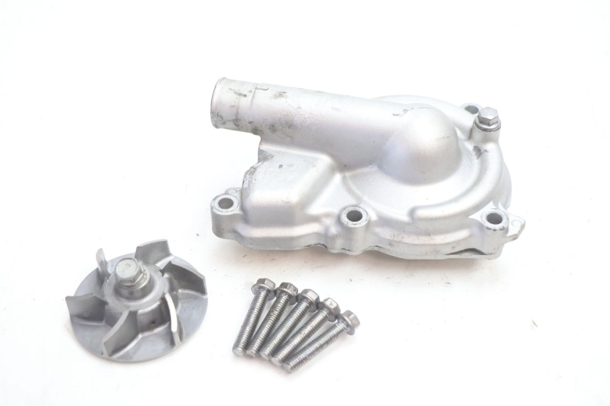 photo de POMPA ACQUA KAWASAKI ER-6 ER6 N 650 (2005 - 2009) - Dettagli dei punti di fissaggio