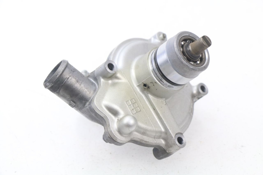photo de POMPA ACQUA YAMAHA FJR ABS 1300 (2006 - 2012) - Dettaglio del componente