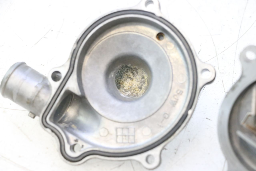 photo de POMPA ACQUA YAMAHA FJR 1300 (2001 - 2005) - Stato della superficie e materiale