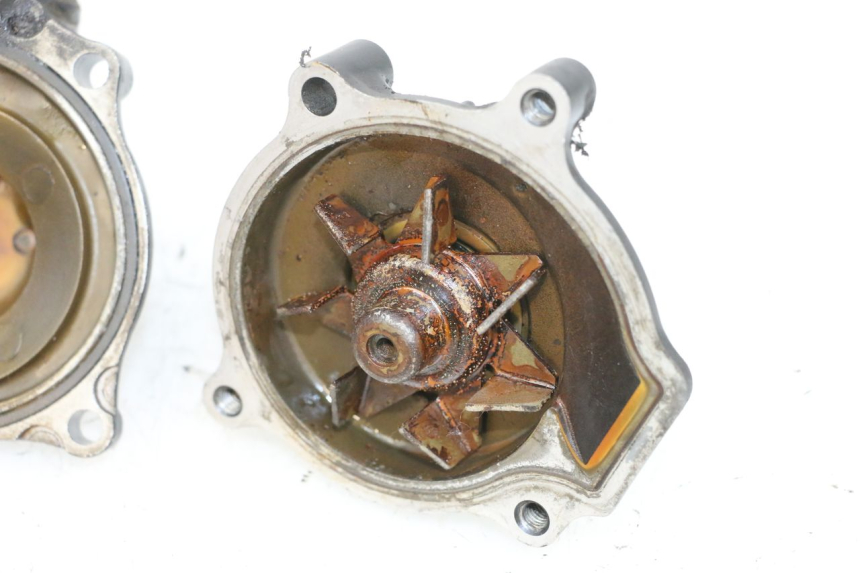 photo de POMPA ACQUA KAWASAKI GPX R WARBIRD 600 (1988 - 1993) - Ricambio usato controllato