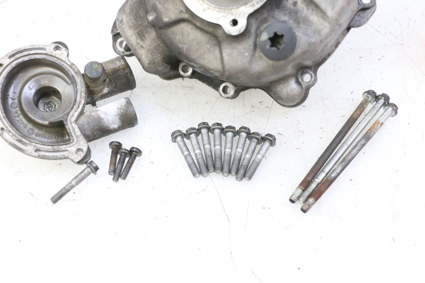 photo de POMPA ACQUA PIAGGIO MP3 RL 250 (2006 - 2010) - Zoom sui componenti