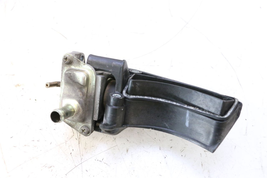 photo de POMPA ACQUA PIAGGIO MP3 125 (2006 - 2014) - Caratteristiche distintive