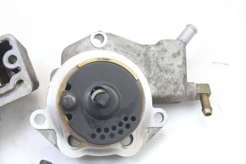 photo de POMPA ACQUA MBK OVETTO 4T 50 (2008 - 2016) - Vista d'insieme del prodotto