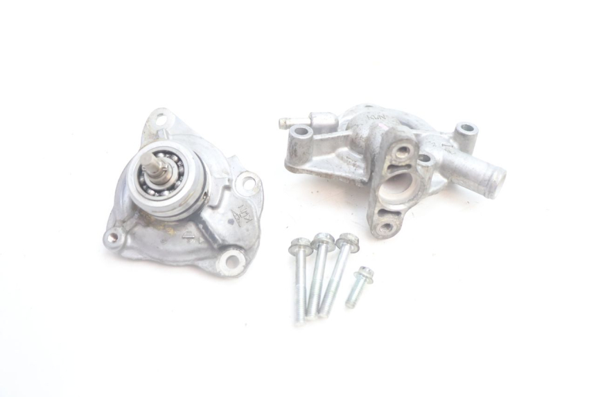 photo de POMPA ACQUA HONDA PCX (JF28) 125 (2009 - 2011) - Primo piano tecnico