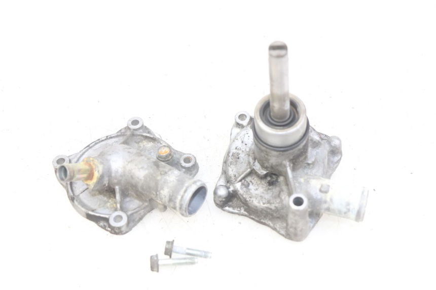 photo de POMPA ACQUA HONDA VFR FI RC46 800 (1998 - 2001) - Primo piano tecnico