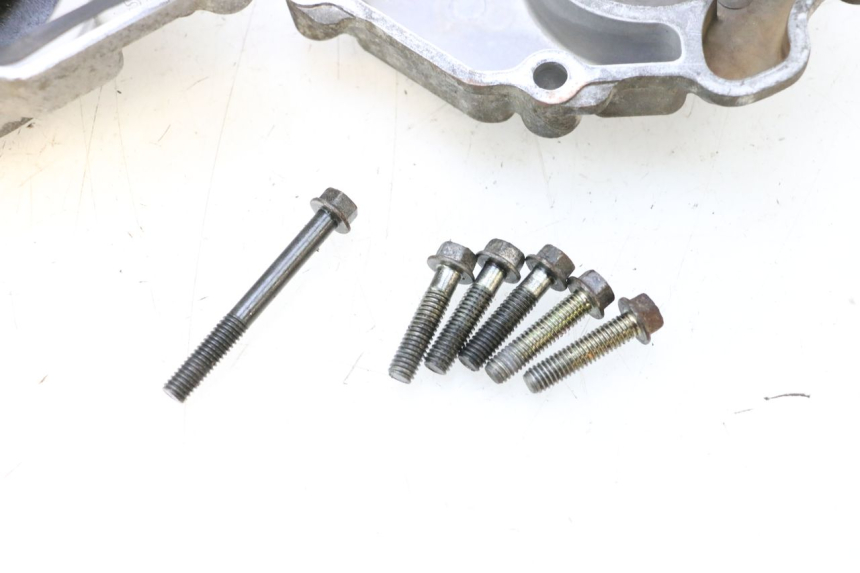photo de POMPA ACQUA YAMAHA X-MAX XMAX 125 (2010 - 2013) - Dettagli dei punti di fissaggio