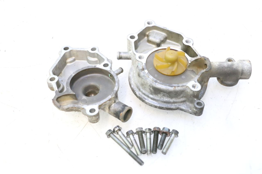 photo de POMPA ACQUA YAMAHA XMAX X-MAX 125 (2006 - 2009) - Vista principale