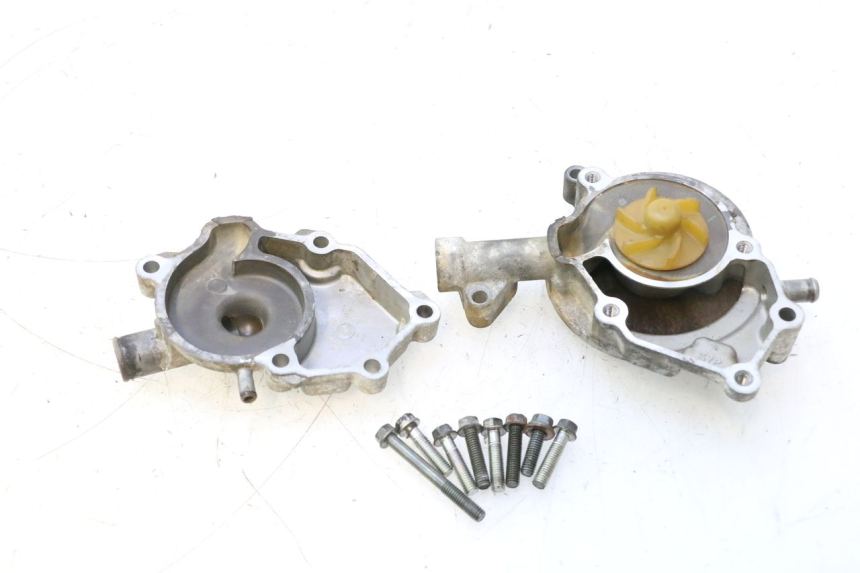 photo de POMPA ACQUA YAMAHA XMAX X-MAX 125 (2006 - 2009) - Altra vista dell'articolo