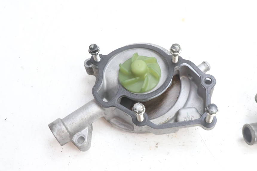 photo de POMPA ACQUA YAMAHA X-MAX XMAX 125 (2010 - 2013) - Dettaglio del componente