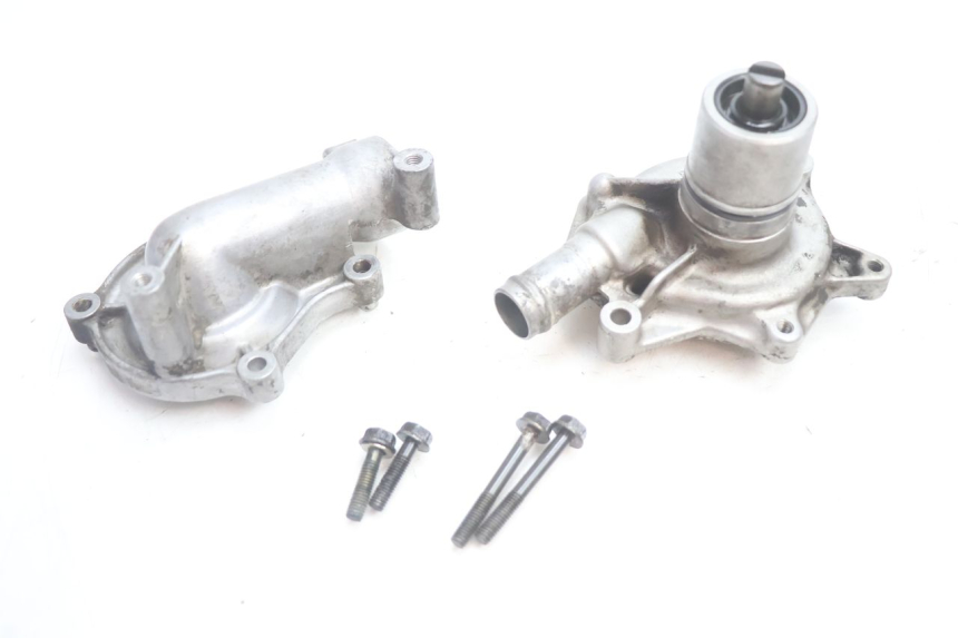 photo de POMPA ACQUA HONDA XRV AFRICA TWIN 750 (1990 - 1992) - Altra angolazione