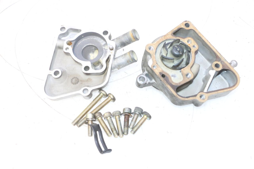 photo de POMPA ACQUA YAMAHA YP MAJESTY 125 (2007 - 2010) - Vista principale