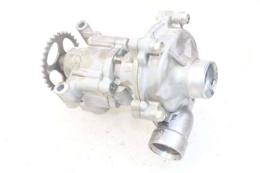 photo de POMPA ACQUA YAMAHA YZF R1 1000 (2007 - 2008) - Primo piano tecnico