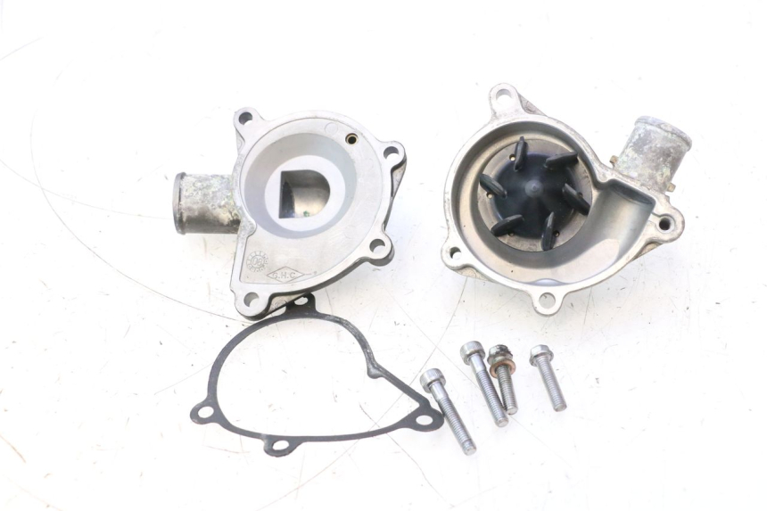 photo de POMPA ACQUA YAMAHA YZF R6 600 (2008 - 2009) - Vista principale