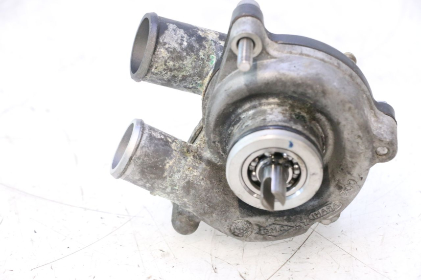 photo de POMPA ACQUA YAMAHA YZF R6 600 (2008 - 2009) - Stato della superficie e materiale