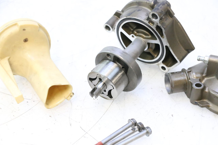 photo de POMPA ACQUA KAWASAKI ZX-6R ZX6R 600 (2000 - 2002) - Vista d'insieme del prodotto