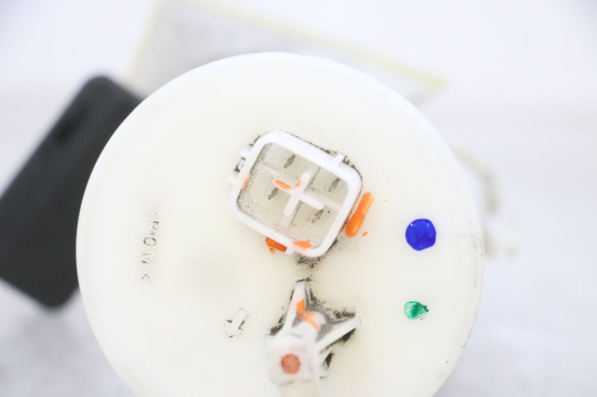 photo de POMPA CARBURANTE SUZUKI BURGMAN 125 (2007 - 2014) - Ricambio usato controllato