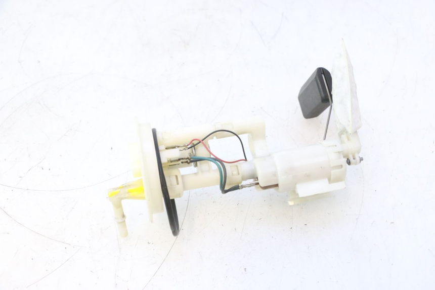 photo de POMPA CARBURANTE SUZUKI BURGMAN 125 (2007 - 2014) - Ricambio usato controllato