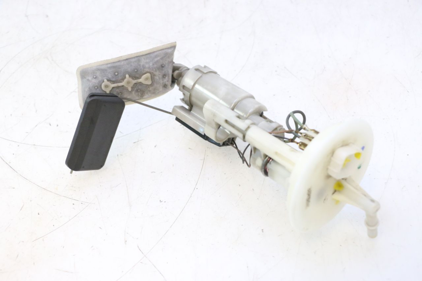 photo de POMPA CARBURANTE SUZUKI BURGMAN 125 (2007 - 2014) - Stato della superficie e materiale
