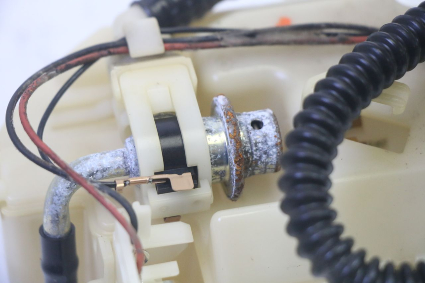 photo de POMPA CARBURANTE SUZUKI BURGMAN EXECUTIVE ABS 650 (2006 - 2012) - Vista d'insieme del prodotto