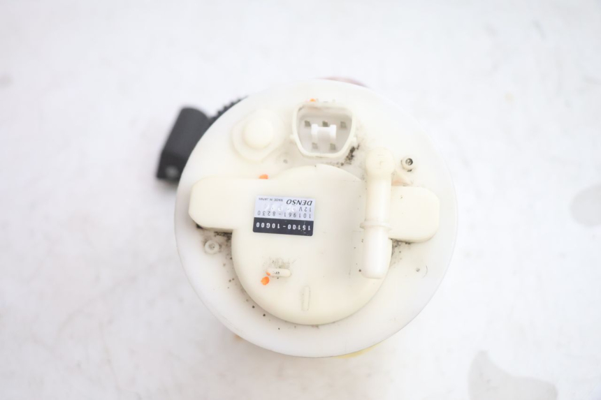 photo de POMPA CARBURANTE SUZUKI BURGMAN EXECUTIVE ABS 650 (2006 - 2012) - Dettagli dei punti di fissaggio