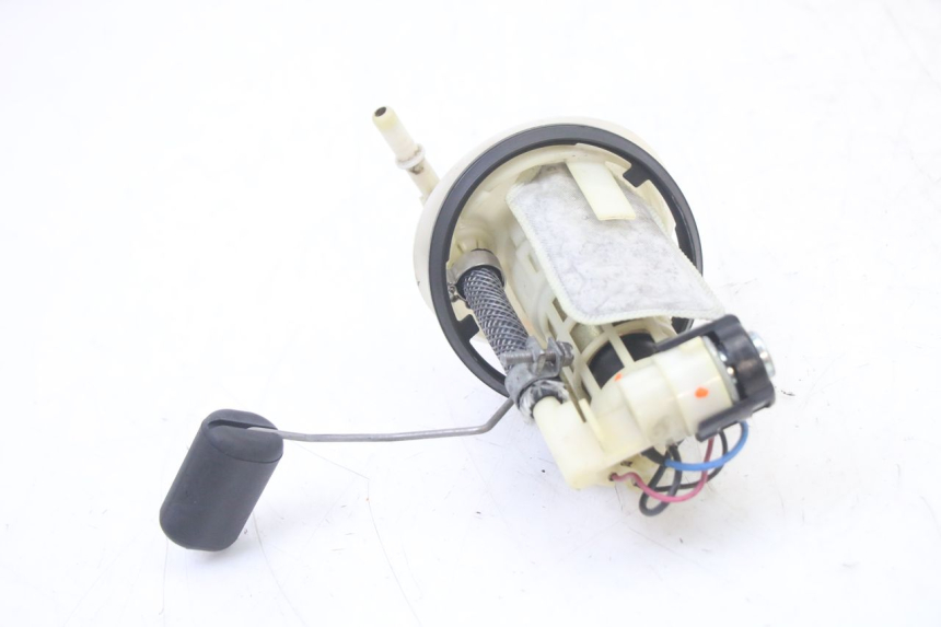 photo de POMPA DEL CARBURANTE YAMAHA BW'S BWS 125 (2010 - 2013) - Dettagli dei punti di fissaggio