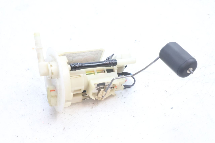 photo de POMPA DEL CARBURANTE YAMAHA BW'S BWS 125 (2010 - 2013) - Vista principale