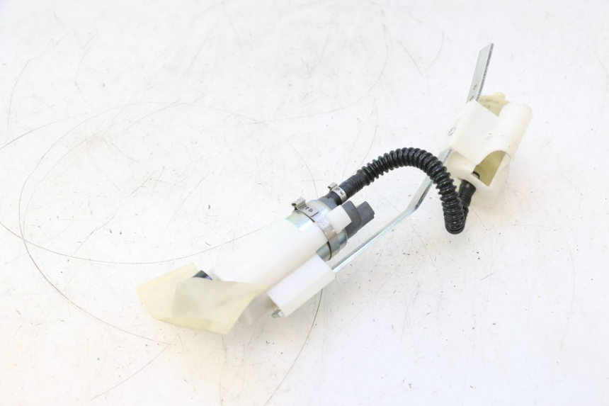 photo de POMPA DEL CARBURANTE BMW C SPORT 650 (2015 - 2021) - Dettaglio del componente