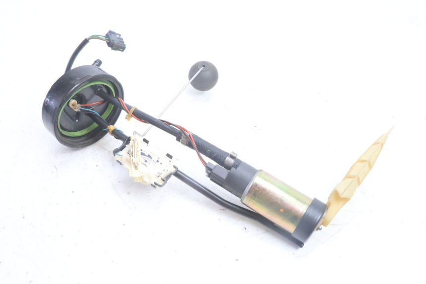 photo de POMPA CARBURANTE BMW C1 125 (2000 - 2003) - Vista principale