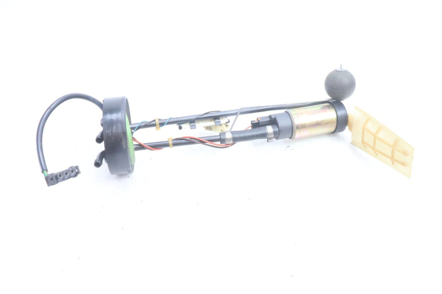 photo de POMPA CARBURANTE BMW C1 125 (2000 - 2003) - Altra angolazione