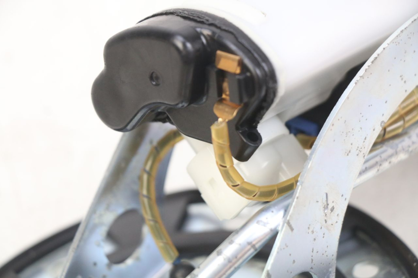 photo de POMPA CARBURANTE HONDA CB R 1000 (2018 - 2023) - Vista d'insieme del prodotto