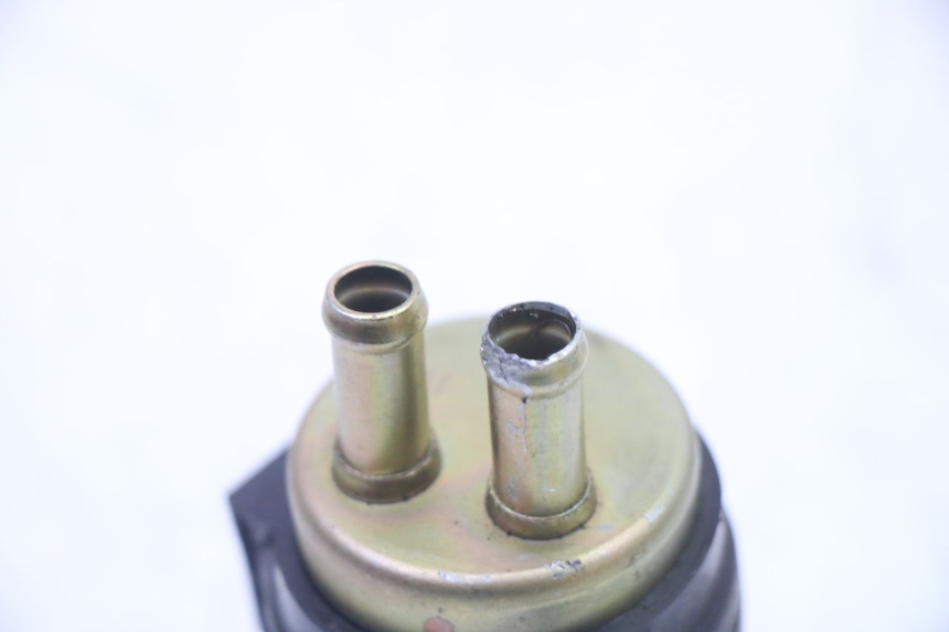 photo de POMPA CARBURANTE HONDA CBR RR FIREBLADE 900 (1992 - 1994) - Stato della superficie e materiale