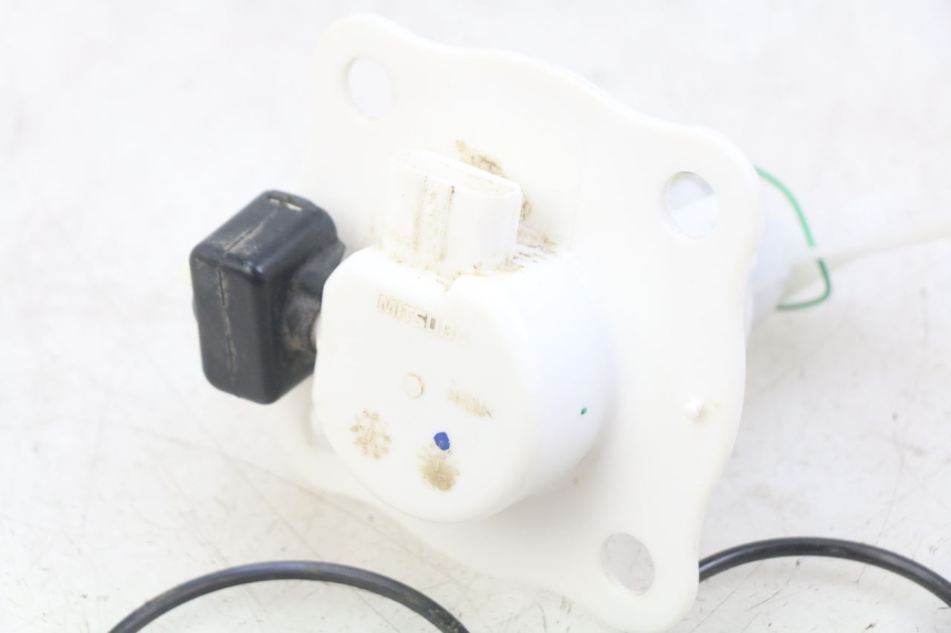 photo de POMPA DEL CARBURANTE HONDA CRF CR-F 125 (2022 - 2023) - Dettagli dei punti di fissaggio