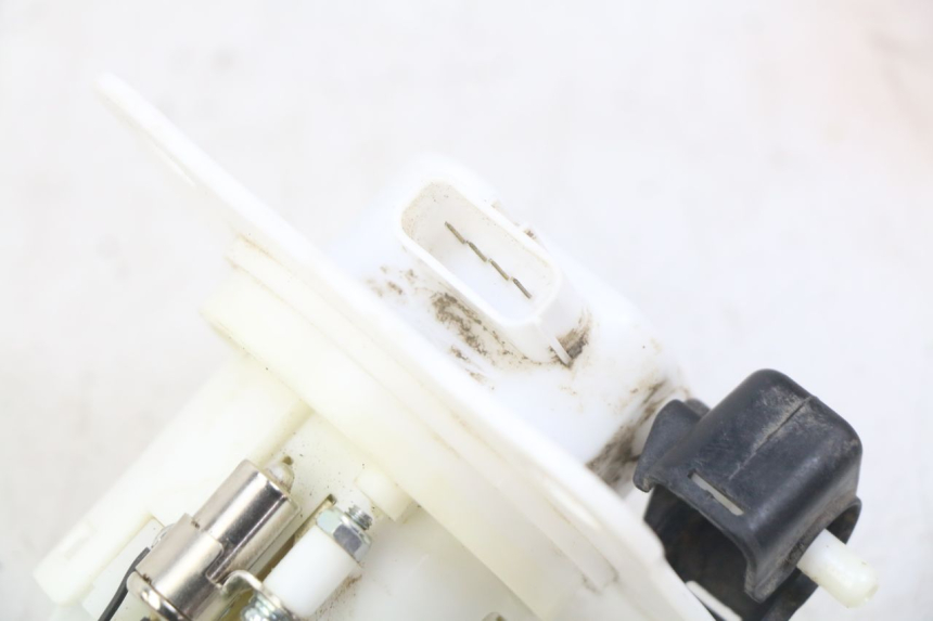 photo de POMPA DEL CARBURANTE HONDA CRF CR-F 125 (2022 - 2023) - Stato della superficie e materiale