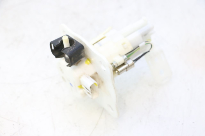 photo de POMPA CARBURANTE HONDA CRF CR-F 125 (2020 - 2021) - Stato della superficie e materiale