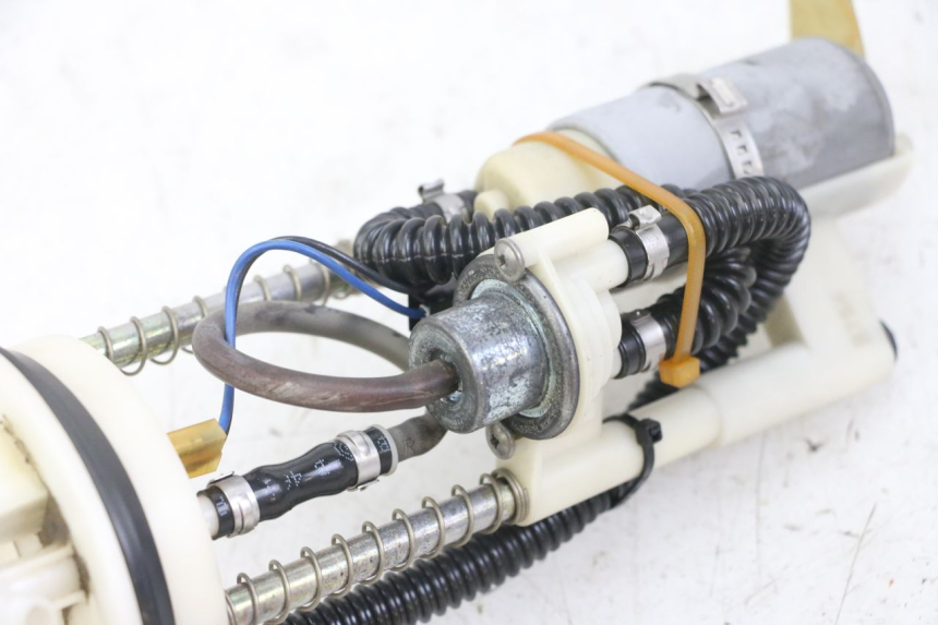 photo de POMPA CARBURANTE PEUGEOT ELYSTAR 125 (2002 - 2007) - Altra angolazione