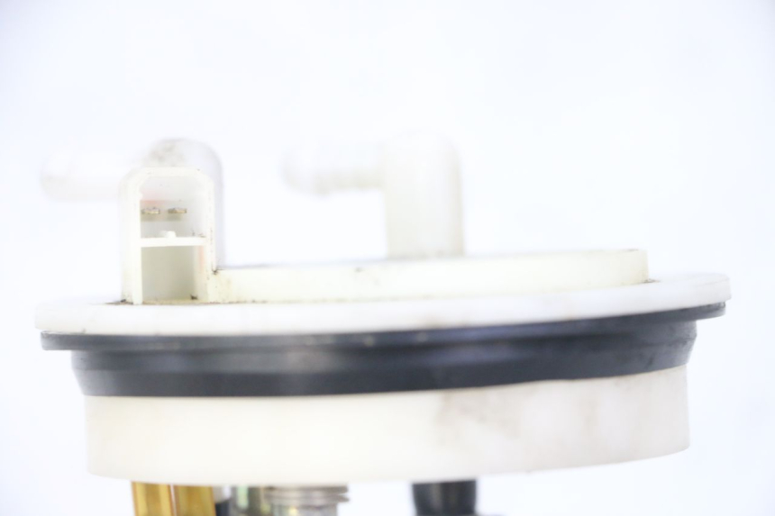 photo de POMPA CARBURANTE PEUGEOT ELYSTAR 125 (2002 - 2007) - Stato della superficie e materiale