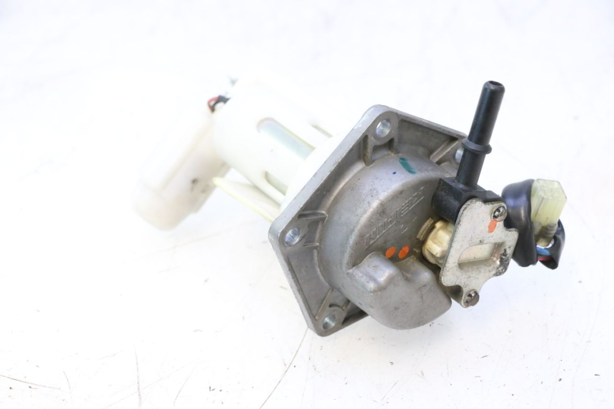 photo de POMPA CARBURANTE KAWASAKI ER-6 ER6 N 650 (2005 - 2009) - Dettagli dei punti di fissaggio