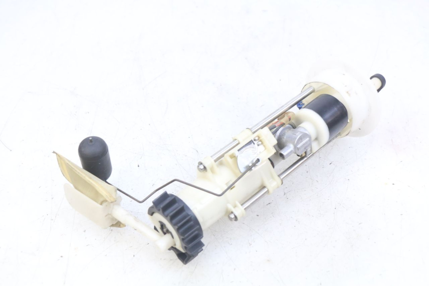 photo de POMPA CARBURANTE HONDA FES PANTHEON 125 (2003 - 2007) - Altra angolazione