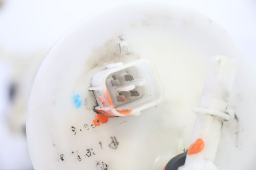 photo de POMPA CARBURANTE HONDA FES S-WING SWING ABS 125 (2007 - 2015) - Dettagli dei punti di fissaggio